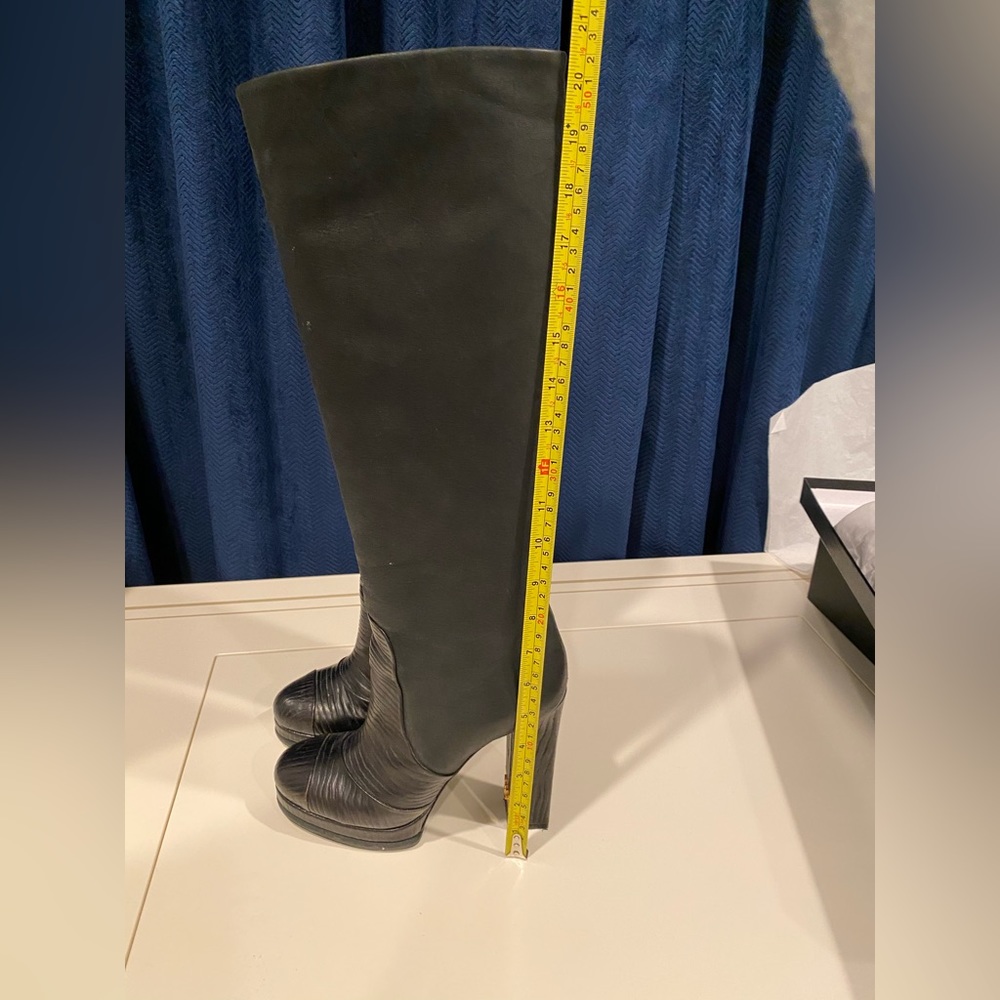 Chanel Tall Boot Heel Classic Black Gold High - Picture 9 of 10